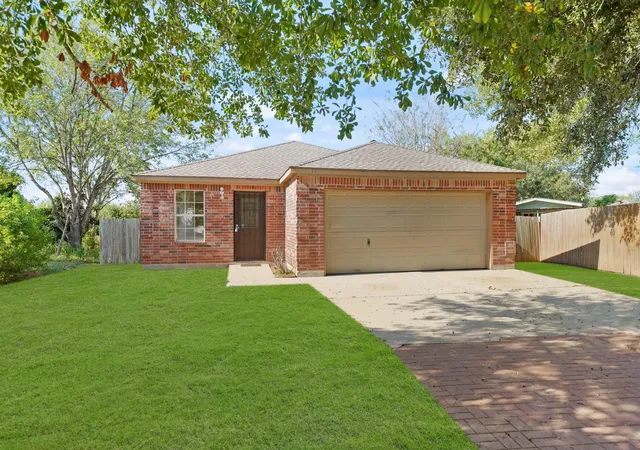 Photo 1 of Sale Pending at 1626 Dove Run, Brookshire, TX 77423 | MLS# 79033876 | Listing updated on 2026-10-08