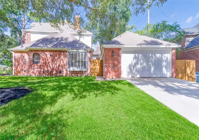 Photo 2 of Single family home for sale at 16006 Winchmore Hl Dr, Spring, TX 77379 | MLS# 74419188 | Listing updated on 2026-09-23