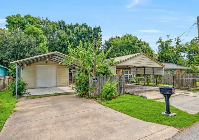 Photo 1 of Single family home for sale at 4221 Darby St, Bacliff, TX 77518 | MLS# 51509821 | Listing updated on 2026-09-08