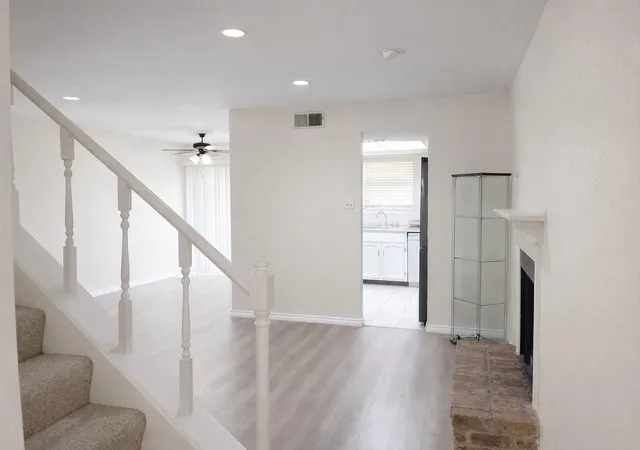 Photo 4 of Townhouse for sale at 14555 Wunderlich Dr #2609, Houston, TX 77069 | MLS# 13974435 | Listing updated on 2026-09-05