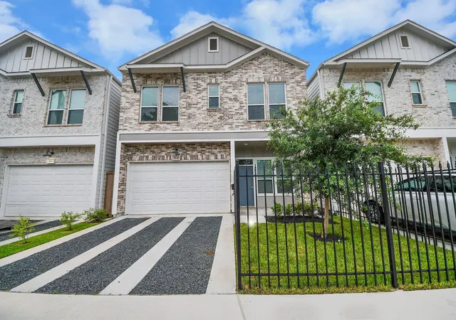 Photo 1 of Single family home for sale at 3130 Trulley St, Houston, TX 77004 | MLS# 20749613 | Listing updated on 2026-09-01