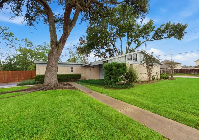 Photo 2 of Sale Pending at 3135 Main Ave, Rosenberg, TX 77471 | MLS# 97659209 | Listing updated on 2026-09-24