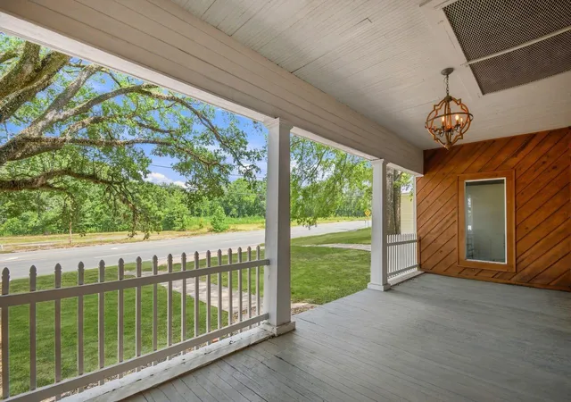 Photo 3 of Multi family home for sale at 510 S Washington, Livingston, TX 77351 | MLS# 29709560 | Listing updated on 2026-09-20
