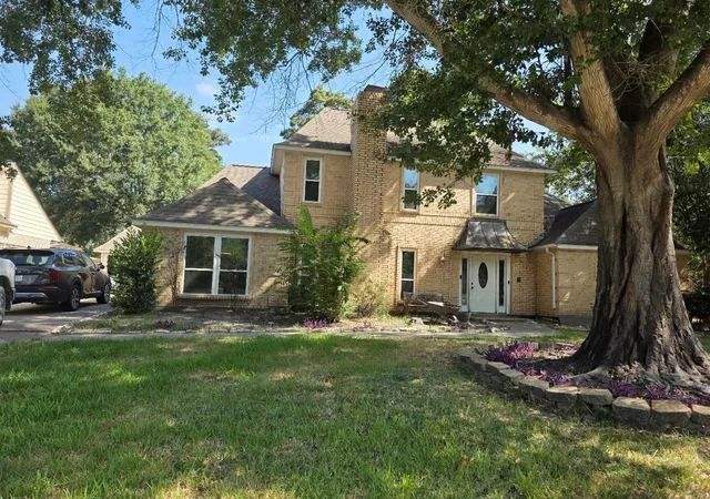 Photo 3 of Single family home for sale at 8119 Rebawood Dr, Humble, TX 77346 | MLS# 54594935 | Listing updated on 2026-09-05