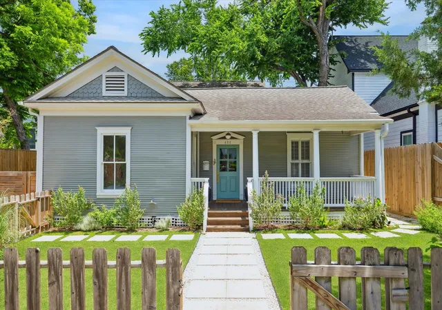 Photo 1 of Single family home for sale at 406 Archer St, Houston, TX 77009 | MLS# 88123741 | Listing updated on 2026-09-27