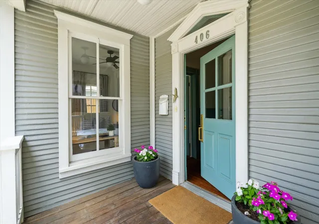 Photo 2 of Single family home for sale at 406 Archer St, Houston, TX 77009 | MLS# 88123741 | Listing updated on 2026-09-27