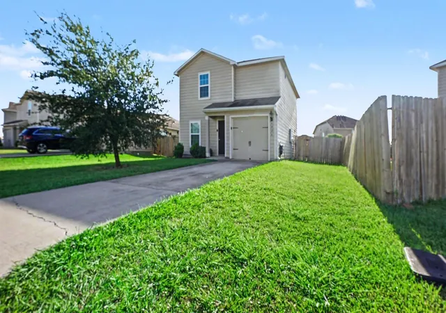 Photo 1 of Single family home for sale at 6026 Coral Cvs Rd, Cove, TX 77523 | MLS# 9729670 | Listing updated on 2026-09-21