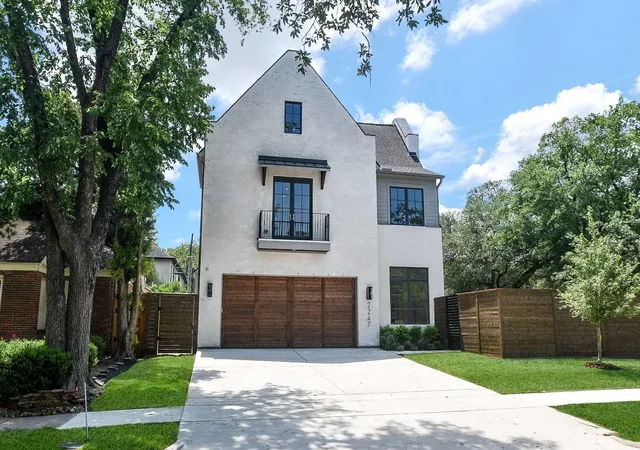 Photo 1 of Single family home for sale at 2247 North Blvd, Houston, TX 77098 | MLS# 65303737 | Listing updated on 2026-09-11