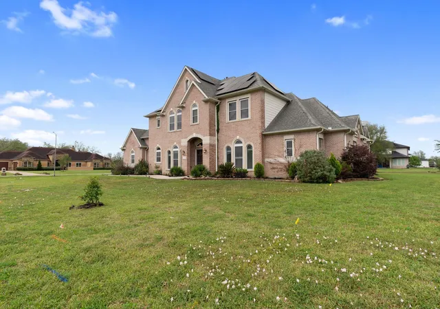 Photo 3 of Single family home for sale at 4010 Adobe Arch Ct, Richmond, TX 77406 | MLS# 25949893 | Listing updated on 2026-09-13