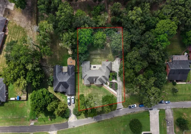 Photo 33 of Single family home for sale at 205 Oetken W, Anahuac, TX 77514 | MLS# 15850194 | Listing updated on 2026-09-24