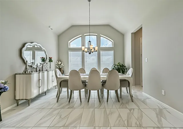 Photo 4 of Single family home for sale at 5138 Walnut Grv Ln, Manvel, TX 77578 | MLS# 67029526 | Listing updated on 2026-10-07