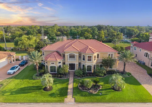 Photo 1 of Mansion for sale at 13907 Slate Crk Ln, Houston, TX 77077 | MLS# 33532859 | Listing updated on 2026-09-13