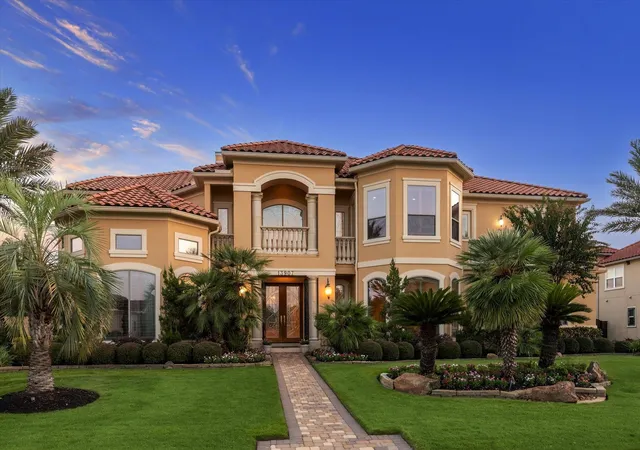 Photo 2 of Mansion for sale at 13907 Slate Crk Ln, Houston, TX 77077 | MLS# 33532859 | Listing updated on 2026-09-13