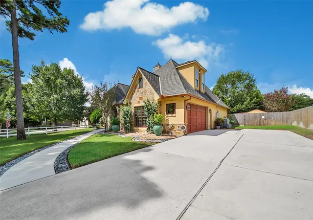 Photo 4 of Single family home for sale at 22235 Tomball Cemetery Rd, Tomball, TX 77377 | MLS# 72091563 | Listing updated on 2026-09-23