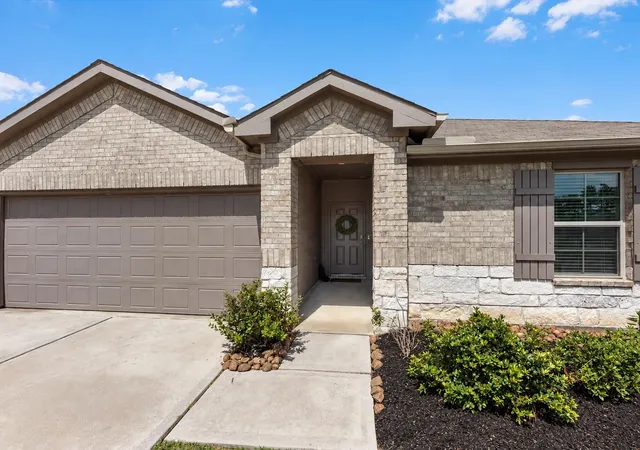 Photo 2 of Single family home for sale at 21151 Waze Lewis Dr, New Caney, TX 77357 | MLS# 42914871 | Listing updated on 2026-09-11