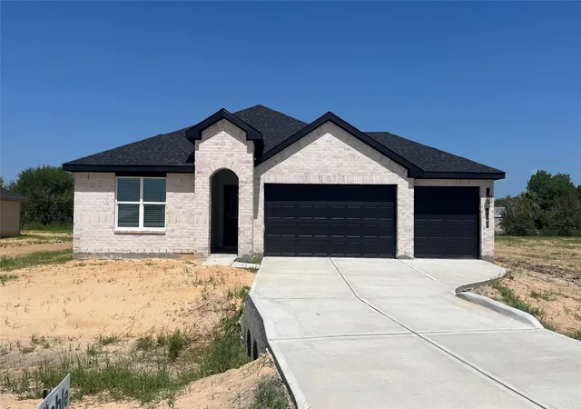 Photo 1 of Single family home for sale at 6618 Pelican Ln, Beasley, TX 77417 | MLS# 49184838 | Listing updated on 2026-09-21