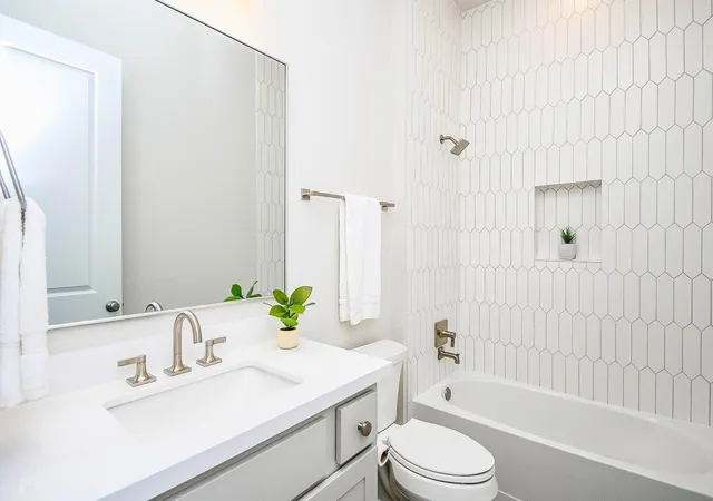 Photo 3 of Single family home for sale at 5019 Golden Peach Rd, Manvel, TX 77578 | MLS# 75519188 | Listing updated on 2026-10-07