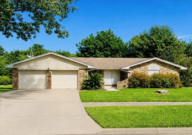 Photo 1 of Single family home for sale at 306 Lantana Dr, Texas City, TX 77591 | MLS# 1016351 | Listing updated on 2026-10-07