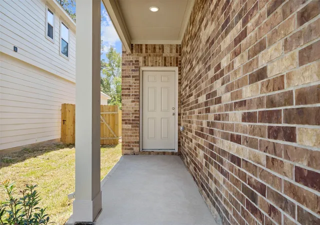 Photo 2 of Sale Pending at 24715 Teton Holw Trl, Huffman, TX 77336 | MLS# 25410256 | Listing updated on 2026-09-25