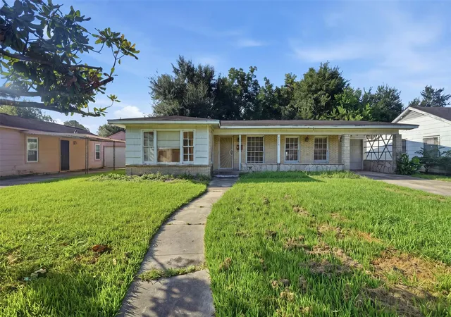 Photo 1 of Sale Pending at 4750 Marietta Ln, Houston, TX 77021 | MLS# 85659158 | Listing updated on 2026-09-15