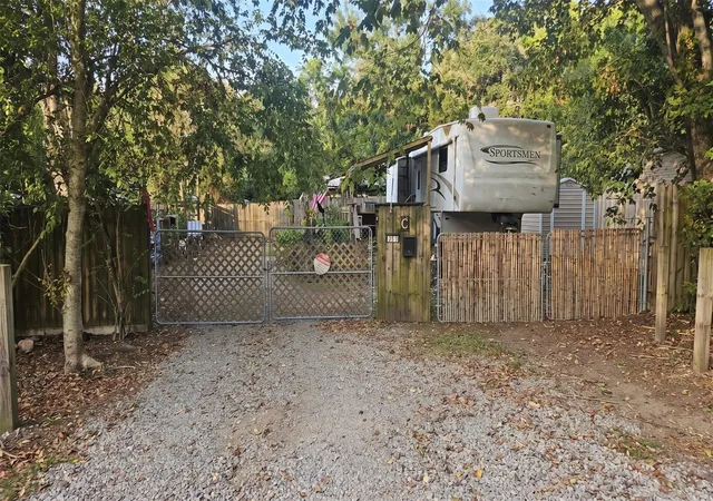 Photo 4 of Sale Pending at 4803 3rd Street, Bacliff, TX 77518 | MLS# 21524258 | Listing updated on 2026-09-21