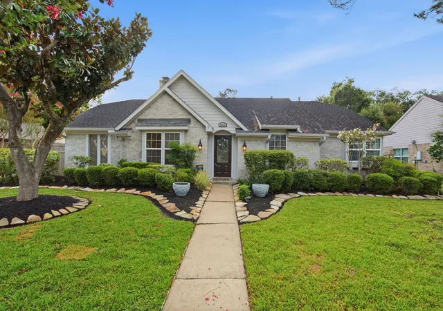 Photo 1 of Single family home for sale at 3411 Point Clear Dr, Missouri City, TX 77459 | MLS# 58145262 | Listing updated on 2026-09-04