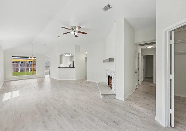 Photo 4 of Single family home for sale at 3107 Woodwind Cir, Montgomery, TX 77356 | MLS# 2093612 | Listing updated on 2026-09-20