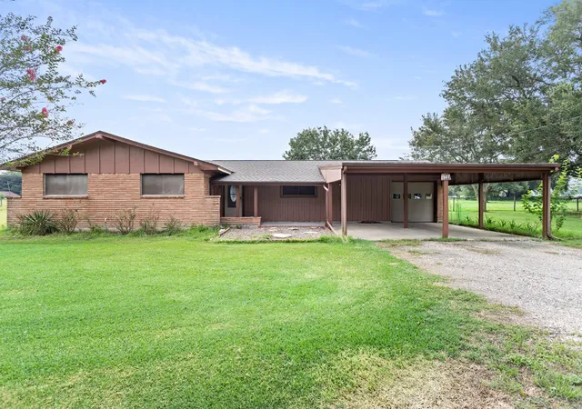 Single family home for sale at 207 N Carter Rd, Winnie, TX 77665 | MLS# 62123381