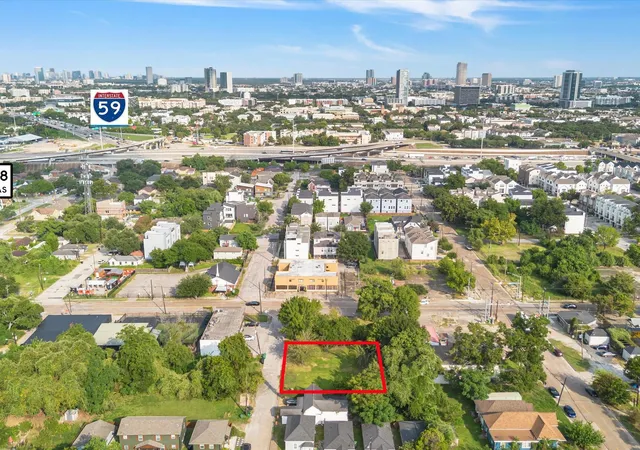 Photo 3 of Land for sale at 2405 Berry St, Houston, TX 77004 | MLS# 92858879 | Listing updated on 2026-09-08