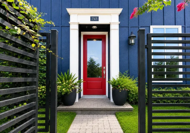 Photo 2 of Townhouse for sale at 741 Bringhurst St, Houston, TX 77020 | MLS# 22502240 | Listing updated on 2026-10-03