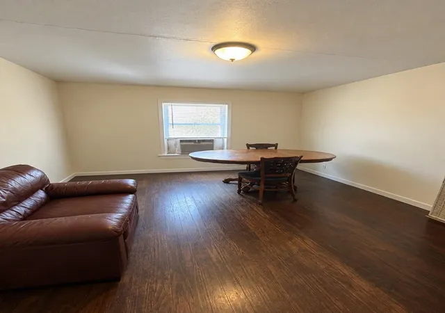 Photo 3 of Single family home for sale at 1006 Barnhill, Brenham, TX 77833 | MLS# 2562970 | Listing updated on 2026-09-25