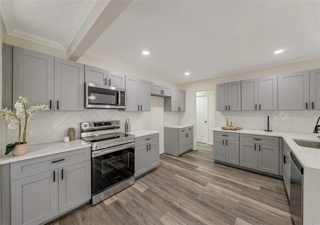 Photo 1 of Single family home for sale at 14915 Sun Harbor Dr, Houston, TX 77062 | MLS# 33380980 | Listing updated on 2026-09-23