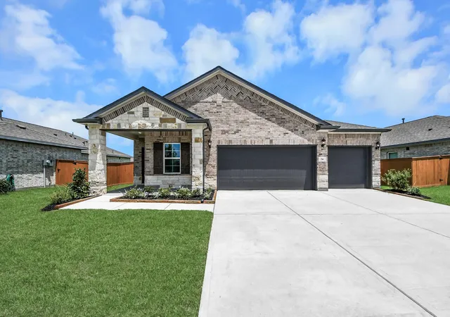 Photo 1 of Sale Pending at 74 Leon Way, Dayton, TX 77535 | MLS# 10288563 | Listing updated on 2026-09-18