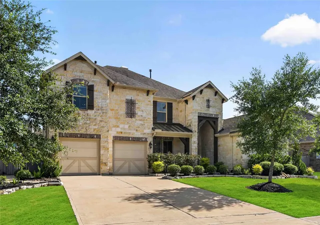 Photo 2 of Single family home for sale at 13510 Sorghum Dr, Rosharon, TX 77583 | MLS# 9533173 | Listing updated on 2026-09-12
