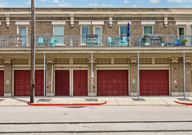 Photo 1 of Townhouse for sale at 222 20th Street, Galveston, TX 77550 | MLS# 82975820 | Listing updated on 2026-09-19