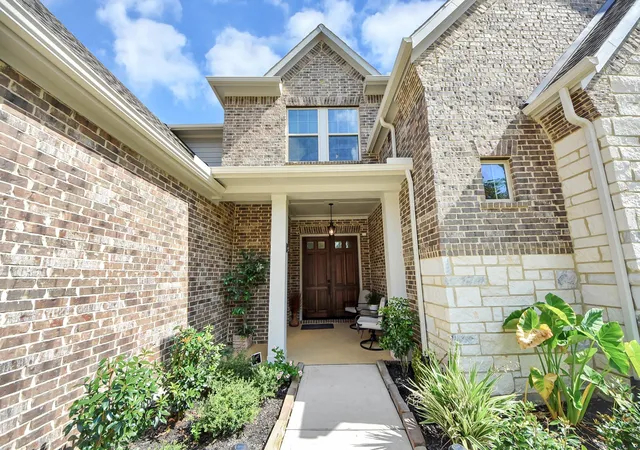 Photo 3 of Single family home for sale at 1443 Columbia Grv Dr, Missouri City, TX 77459 | MLS# 8309222 | Listing updated on 2026-09-19