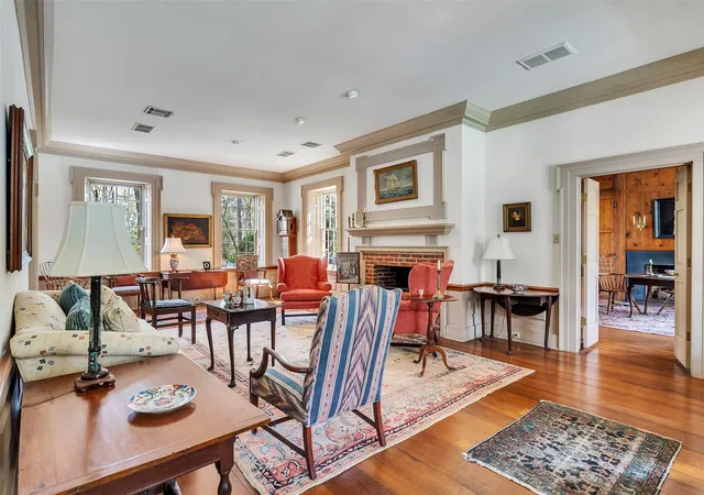 Photo 3 of Mansion for sale at 5212 Strack Rd, Houston, TX 77069 | MLS# 74477061 | Listing updated on 2026-09-12