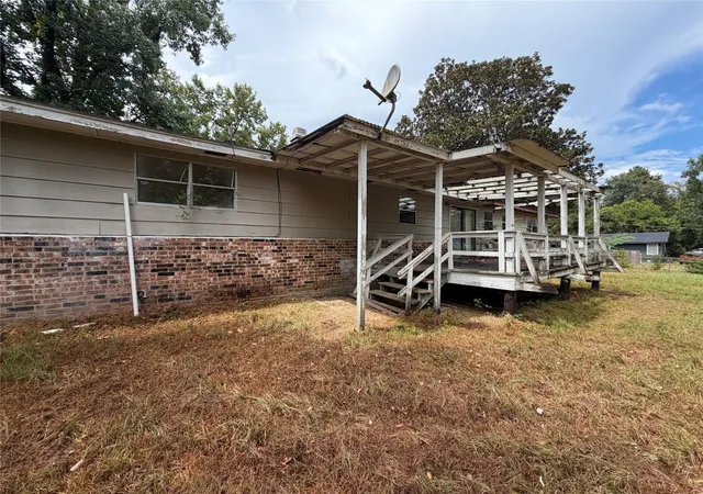 Photo 2 of Single family home for sale at 1210 Hemphill St, Jasper, TX 75951 | MLS# 92669645 | Listing updated on 2026-09-11
