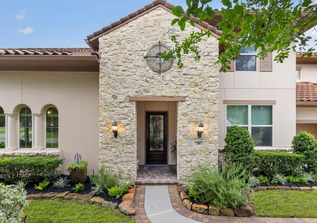 Photo 2 of Single family home for sale at 39 Pondera Point Dr, Tomball, TX 77375 | MLS# 84216508 | Listing updated on 2026-09-20