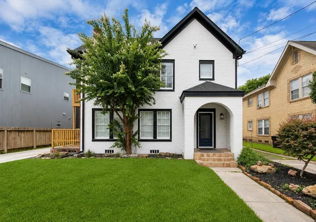 Photo 1 of Multi family home for sale at 2116 Berry St, Houston, TX 77004 | MLS# 62527296 | Listing updated on 2026-09-05
