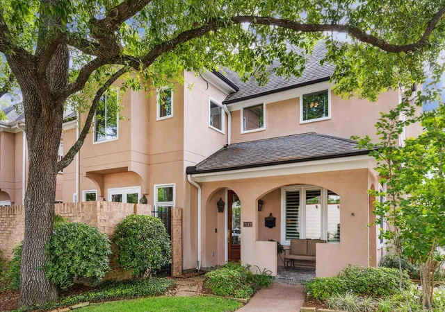 Photo 2 of Single family home for sale at 3118 Sackett St, Houston, TX 77098 | MLS# 46364934 | Listing updated on 2026-09-12