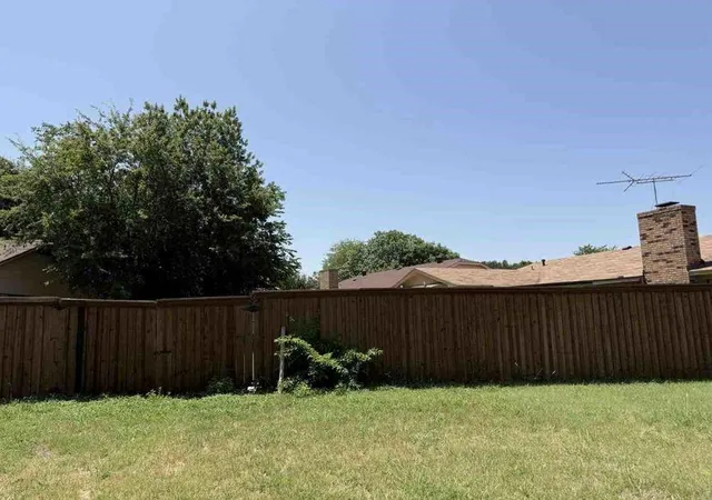 Photo 2 of Single family home for sale at 2820 Whitehurst Dr, Fort Worth, TX 76133 | MLS# 22472157 | Listing updated on 2026-09-11