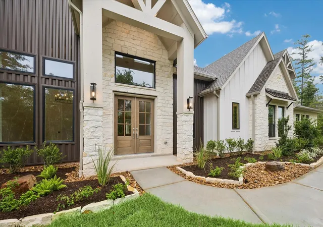 Photo 3 of Single family home for sale at 11843 Grand N Rd, Willis, TX 77378 | MLS# 70460683 | Listing updated on 2026-10-07