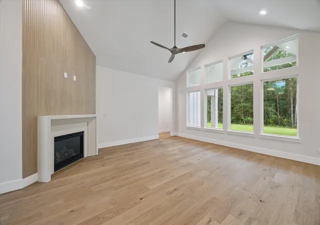 Photo 4 of Single family home for sale at 11843 Grand N Rd, Willis, TX 77378 | MLS# 70460683 | Listing updated on 2026-10-07