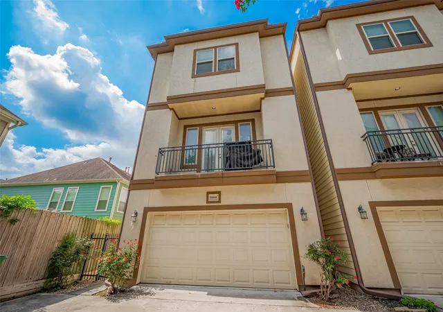 Photo 3 of Single family home for sale at 2604 Bevis St #E, Houston, TX 77008 | MLS# 69721507 | Listing updated on 2026-09-06