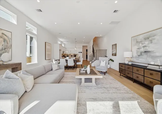 Photo 4 of Single family home for sale at 1520 West 21st St #A, Houston, TX 77008 | MLS# 95958213 | Listing updated on 2026-09-19