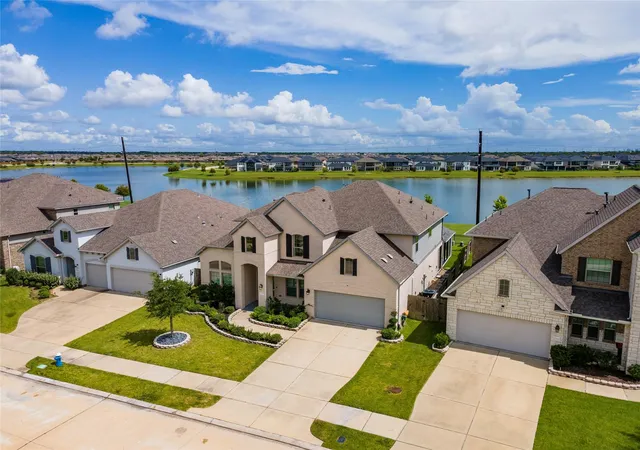 Photo 4 of Single family home for sale at 18534 Twilight Arbor Trl, Richmond, TX 77407 | MLS# 55873841 | Listing updated on 2026-09-12