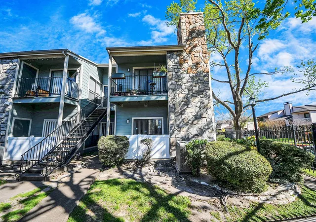 Condo for sale at 3750 Tanglewilde St #A7, Houston, TX 77063 | MLS# 45495492