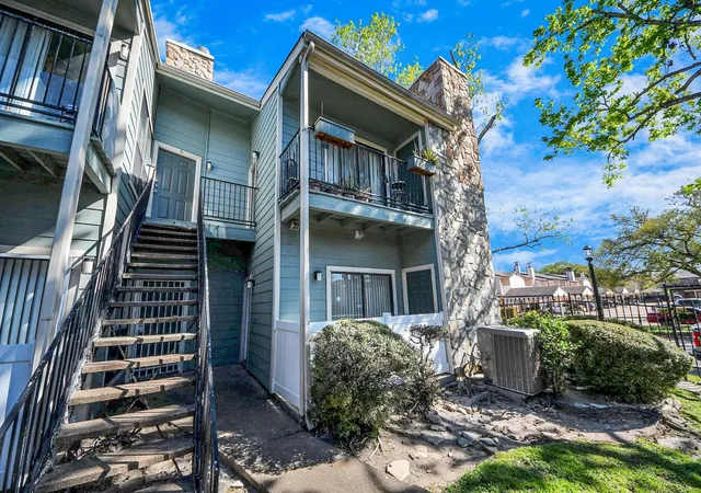 Photo 3 of Condo for sale at 3750 Tanglewilde St #A7, Houston, TX 77063 | MLS# 45495492 | Listing updated on 2026-09-23
