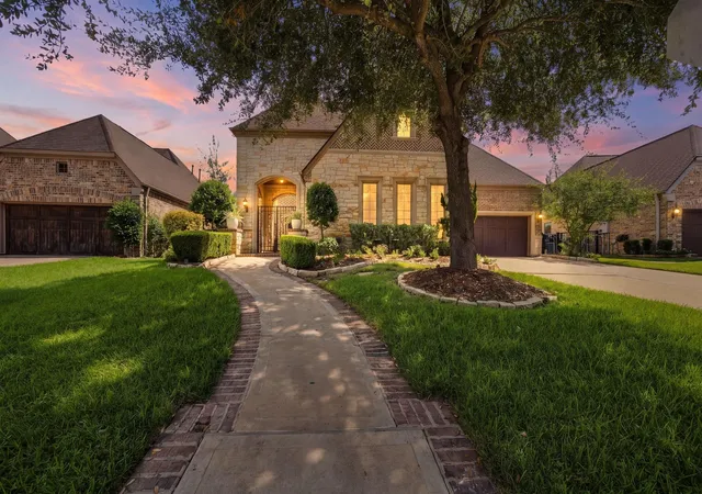 Single family home for sale at 14423 Tivoli Dr, Houston, TX 77077 | MLS# 39581627